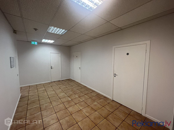 Iznomā biroja telpas modernā Biznesa centrā + platība 395,9 m2. (sadalīts vairākos birojos) + Rīga - foto 20