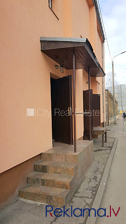 Zeme īpašumā, fasādes māja, metāla jumta segums, fasāde ar dekoratīvo apmetumu, Rīga - foto 3