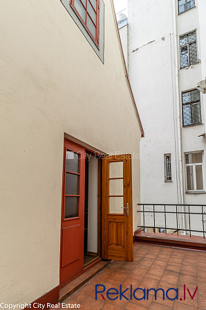 Zeme īpašumā, fasādes māja, renovēta māja, ķieģeļu mūra sienas, fasāde ar dekoratīvo Rīga - foto 19