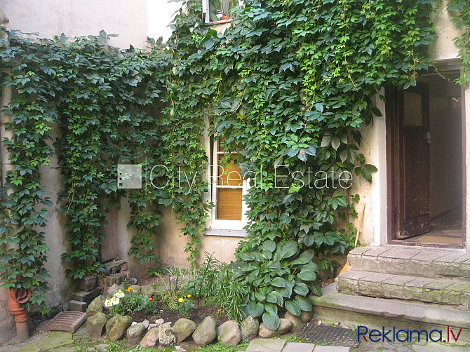 Фасадный дом, благоустроенный озеленённый двор, закрытый двор, вход со двора, Рига - изображение 13