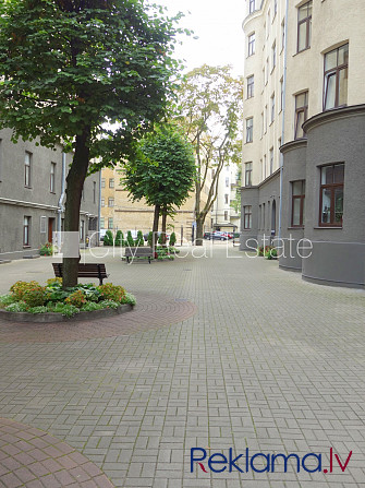 Projekts - Pulkveža Nams, renovēta māja, labiekārtota apzaļumota teritorija, slēgta Rīga - foto 18