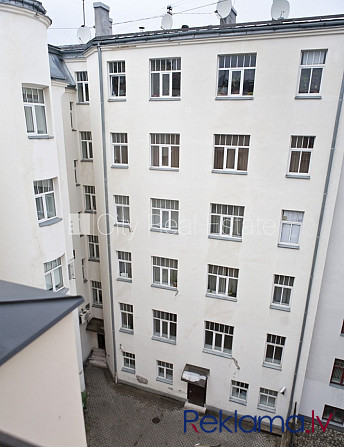 Projekts - Palisade, fasādes māja, restaurēta māja, ir lifts, kāpņu telpa pēc kapitālā Rīga - foto 15