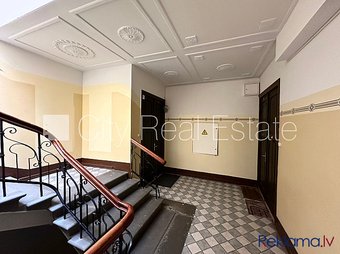 Fasādes māja, renovēta māja, ieeja no ielas, luksuss apartamenti , ir lifts, kāpņu telpa pēc Rīga - foto 19