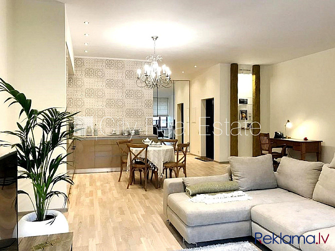 Фасадный дом, студио, кухня объединена с гостинной, полная отделка , пластиковые Рига - изображение 5