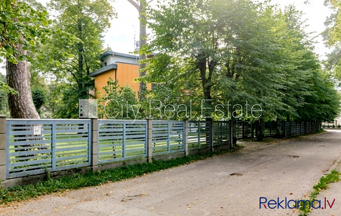 Частный дом, благоустроенная озеленённая территория 1527 м2, въездные ворота Юрмала - изображение 20