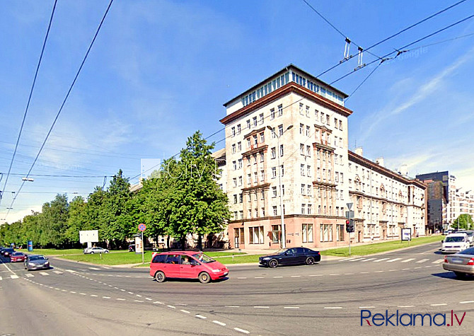 Zeme īpašumā, fasādes māja, renovēta māja, labiekārtota apzaļumota teritorija, vieta Rīga - foto 1