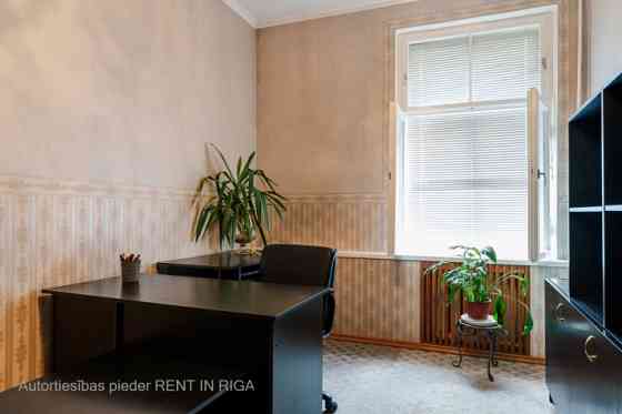 В долгосрочную аренду предлагается меблированная квартира с 3 изолированными Rīga