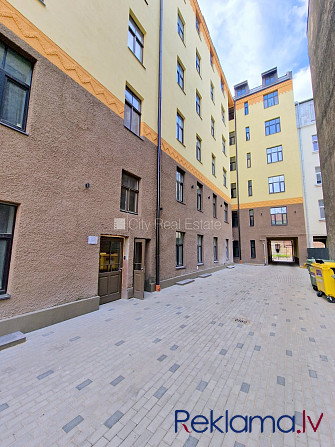 Fasādes māja, renovēta māja, slēgts pagalms, ieeja no ielas, kāpņu telpa pēc kosmētiskā Rīga - foto 15