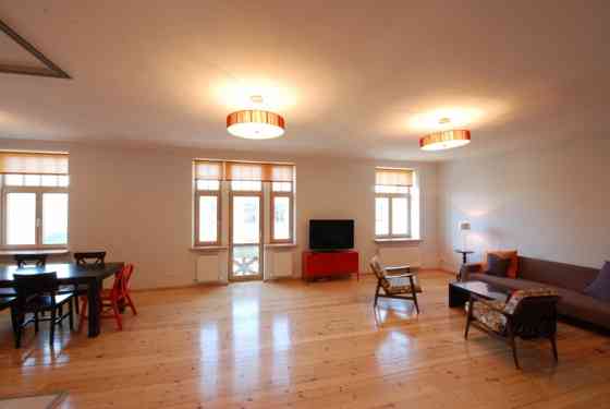 A spacious and bright 3-room apartment in the center of Riga is for sale. The apartment is quiet, wa Рига