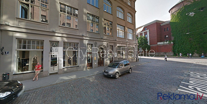 Фасадный дом, плата за обслуживание в месяц 100 EUR, вход с улицы, окна выходят на Рига - изображение 8