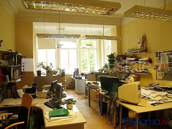 Fasādes māja, renovēta māja, mainīts Jumta segums, teritorijas iebrauktuves vārti aprīkoti Rīga - foto 13