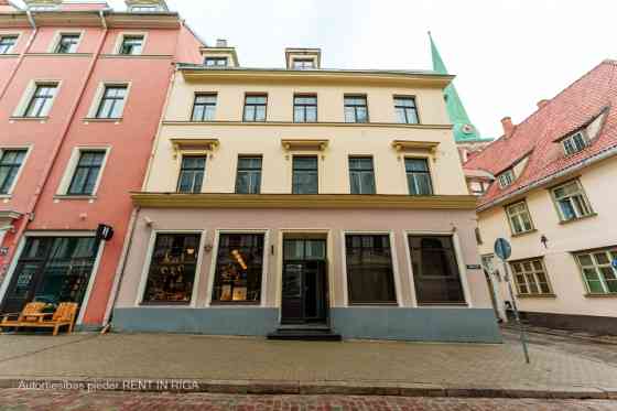 Premises for various types of business.  They are located in an active pedestrian area near Doma Squ Rīga