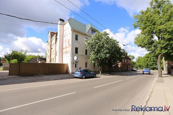 Tiek iznomāti mēbelēti biroji Kalna ielā 2.  Ēkai ir 4 stāvi, bez lifta. Iznomājam ēkas 3 stāvus kop Рига - изображение 6