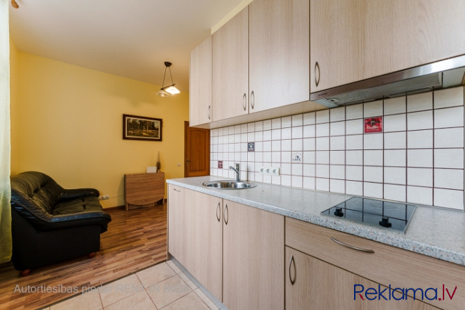 For long term rent fully furnished and equipped 2-bedroom apartment in the city center in a quiet co Рига - изображение 5