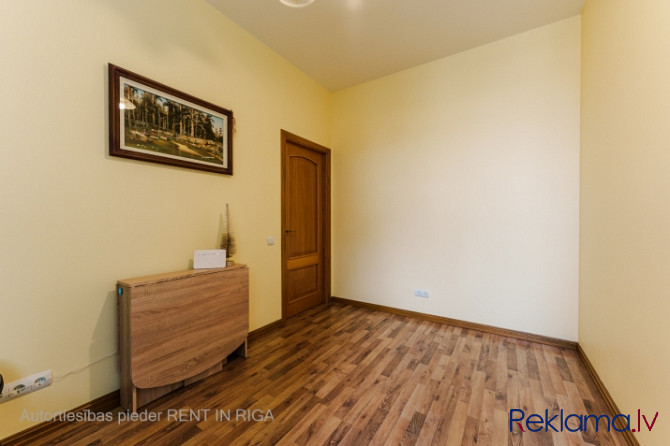 For long term rent fully furnished and equipped 2-bedroom apartment in the city center in a quiet co Рига - изображение 2