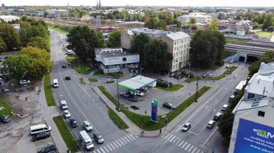 Предлагаем коммерческое помещение в самом центре Риги!  Здание общей площадью Рига