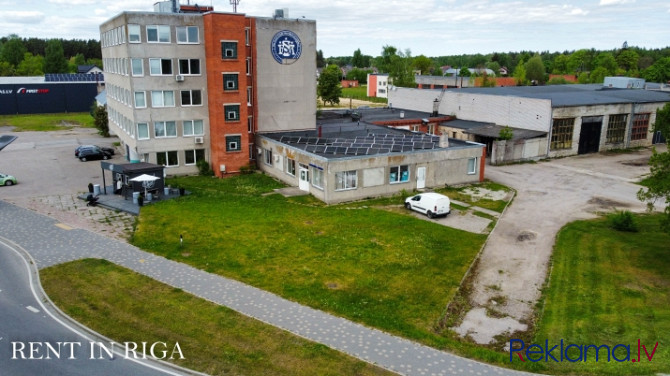 Pārdod komerctelpas ar zemi Ozolnieku centrā.  + Trīs ieejas ēkā + Diezgan plaši skatlogi + Jelgava un Jelgavas novads - foto 4