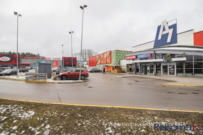 Iznomā tirdzniecības telpas plašā mūsdienīgā t/c RIMI A7. Telpas atrodas pie RIMI kasēm un Rīga - foto 5