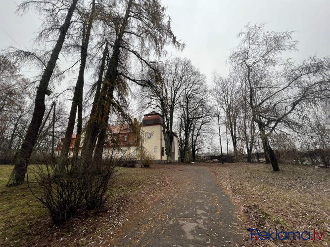 Продаётся Стразду манор с парком.  В деревянном двухэтажном здании с подвалом Рига - изображение 3