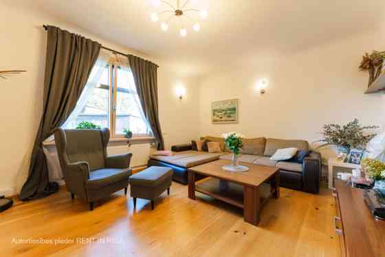 Apartment in a quiet and peaceful area of private houses.  Riga center (~15 min. by car). Shopping m Rīga