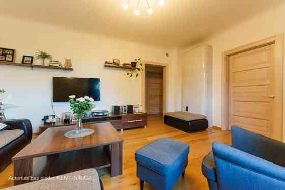 Apartment in a quiet and peaceful area of private houses.  Riga center (~15 min. by car). Shopping m Рига