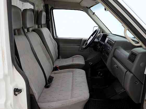 Volkswagen Transporter Kasten 2.5 TDI 65kW Таллин