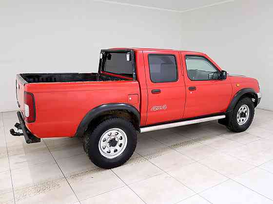 Nissan Pickup Doublecab 4X4 2.5 dCi 76kW Таллин