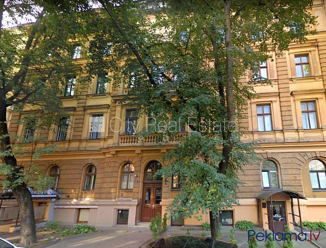 Fasādes māja, renovēta māja, slēgta teritorija, luksuss apartamenti , ir lifts, kāpņu telpa Rīga - foto 17