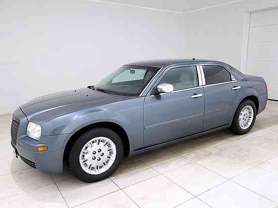 Chrysler 300 C Limited ATM 2.7 142kW Tallina