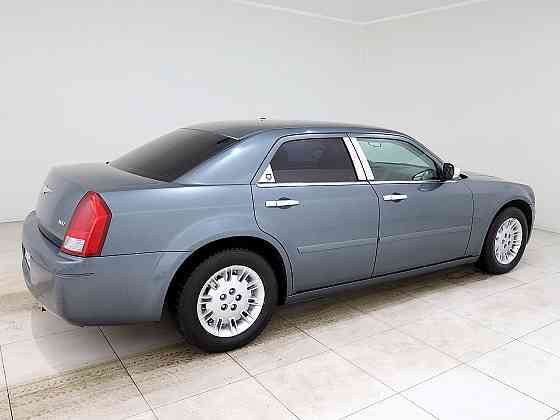 Chrysler 300 C Limited ATM 2.7 142kW Tallina