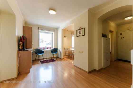 Practical apartment with three separate rooms on Miera Street 90. It is located on the 2nd floor of  Рига