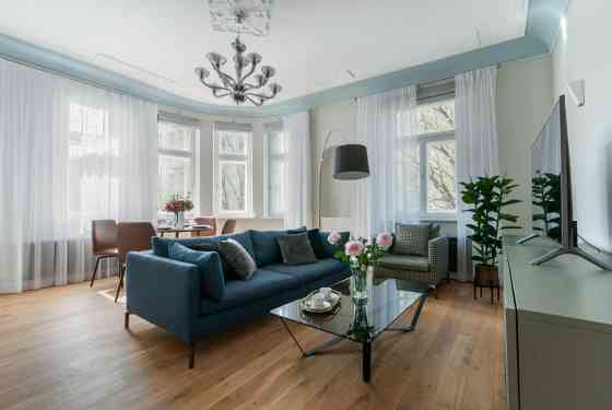 We offer for sale a fully furnished and well-equipped two-bedroom apartment in a premium residential Rīga