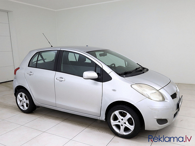 Toyota Yaris Linea Sol A-C 1.0 51kW Таллин - изображение 1