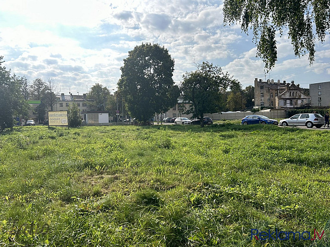 Pārdod apbūves zemi, kas pēc pilsētas funkc. zonējuma nosacījumiem atbilst Jaukta Centra Rīga - foto 6