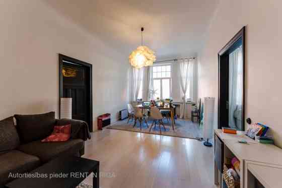 A stylishly attractive, high-quality, and carefully renovated rental apartment at Dzirnavu Street 70 Рига