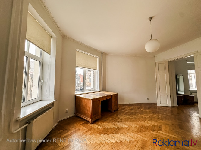 Spacious 2-room apartment in Riga's quiet center. Located at the corner of Dzirnavu and Ganu streets Рига - изображение 6