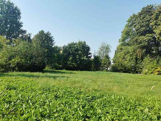 Tiek pārdots zemes īpašums lieliskā vietā Siguldā. Pielietojums: mazstāvu dzīvojamā apbūve. Ir pieej Sigulda