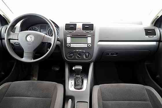 Volkswagen Golf Comfortline ATM 1.6 75kW Таллин