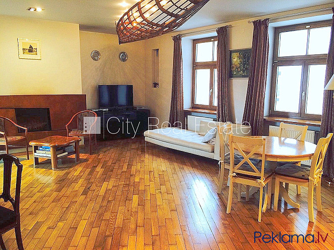 Renovēta māja, luksuss apartamenti  82 m2, ir lifts, kāpņu telpa pēc kapitālā remonta, logi Rīga - foto 2