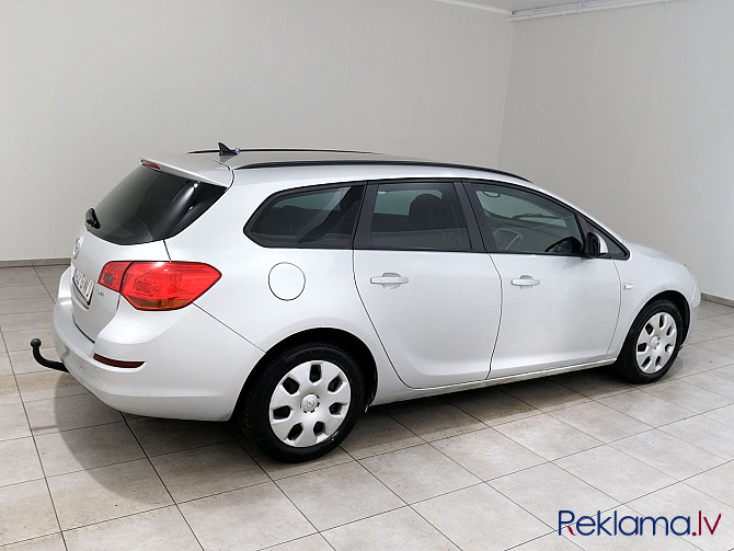 Opel Astra Sports Tourer 1.7 CDTi 92kW Таллин - изображение 3