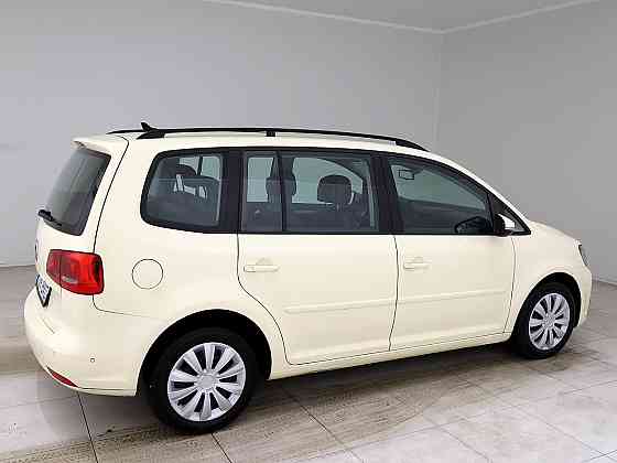 Volkswagen Touran Highline Facelift ATM 2.0 TDI 81kW Tallina