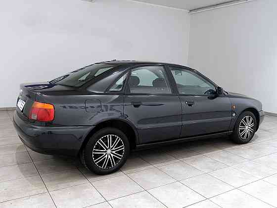 Audi A4 Comfortline 1.6 74kW Tallina