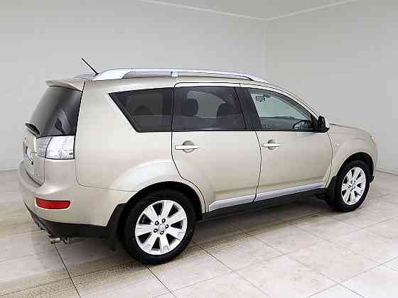 Mitsubishi Outlander Luxury ATM 2.4 125kW Таллин