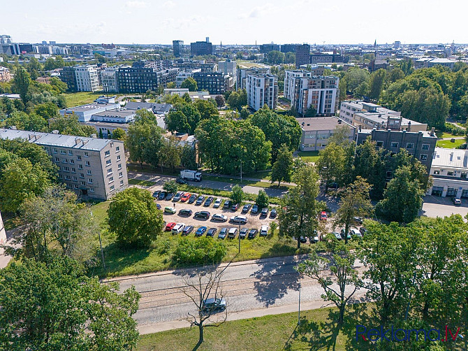 Pārdod apbūves zemes gabalu izcilā lokācijā.
Blakus Rīgas vienam no labākajiem parkiem un Rīga - foto 3