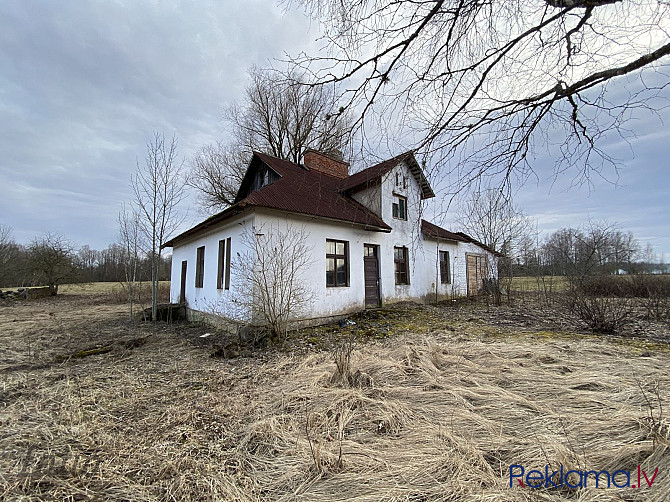 Pārdod zemes gabalu ar māju pie Salacas upes, Valmieras novadā, Skaņkalnes pagastā.
Zemes Valmiera un Valmieras novads - foto 1