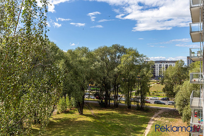 Ar skaistu panorāmas skatu 2 istabu dzīvoklis, 67 kv.m, 5/9 st., pazemes austostāvvieta cenā, omulīg Рига - изображение 2