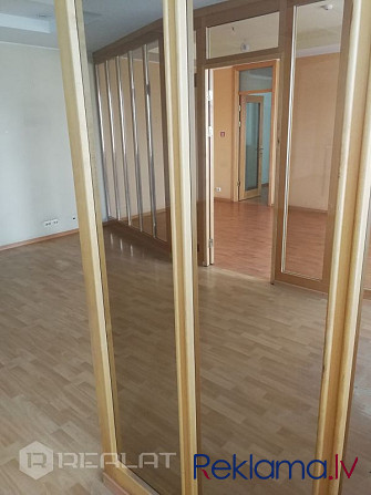 Iznomā  telpas 400 m2. platībā , piemērotas noliktavas , ražošanas vai biroja vajadzībām + Rīga - foto 6