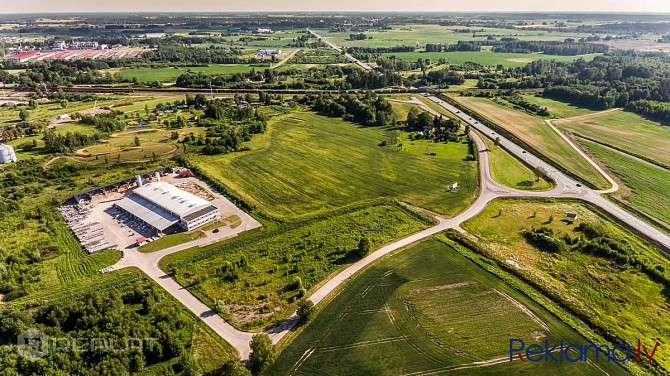 Iznomā telpas biroja ēkas platībā. 337.7m2  Dušas,garderobe un virtuve ir labā stāvoklī. Bauska un Bauskas novads - foto 8