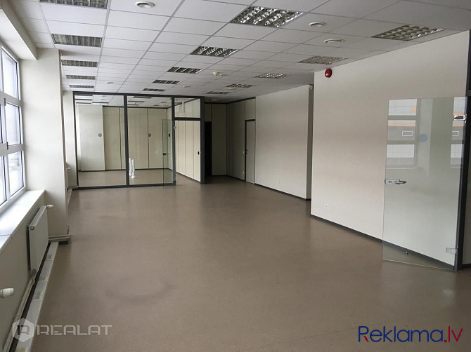 Iznomā noliktavas telpas no PVC materiāla . Noliktavas kopējā platība ir 2200 m2 , par cenu Rīga - foto 10