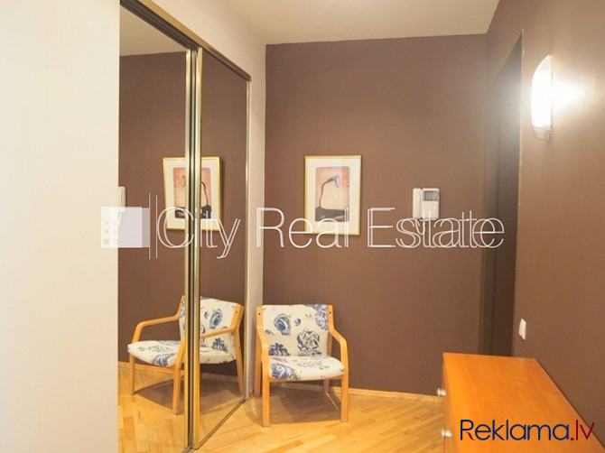 Fasādes māja, renovēta māja, ieeja no ielas, luksuss apartamenti , ir lifts, kāpņu telpa pēc Rīga - foto 19